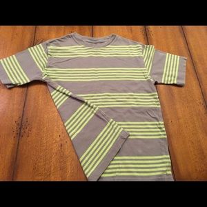 Faded Glory Boy’s Tee Shirt in Size (6-7)